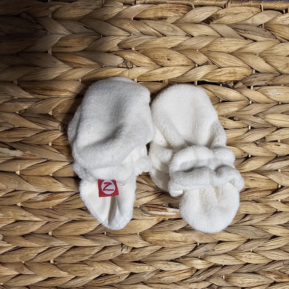 Zutano Soft White Baby Mittens